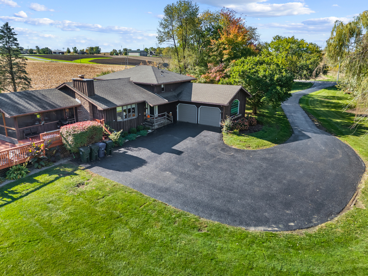 26065 South Schoolhouse Road Manhattan, IL 60442 - Photo 1 of 39