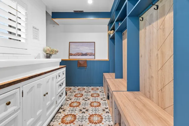 $579,000 | 26065 South Schoolhouse Road, Manhattan, IL 60442