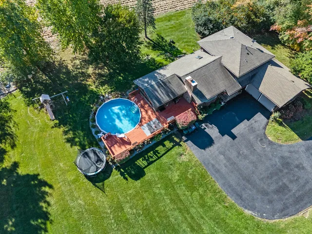 $579,000 | 26065 South Schoolhouse Road, Manhattan, IL 60442