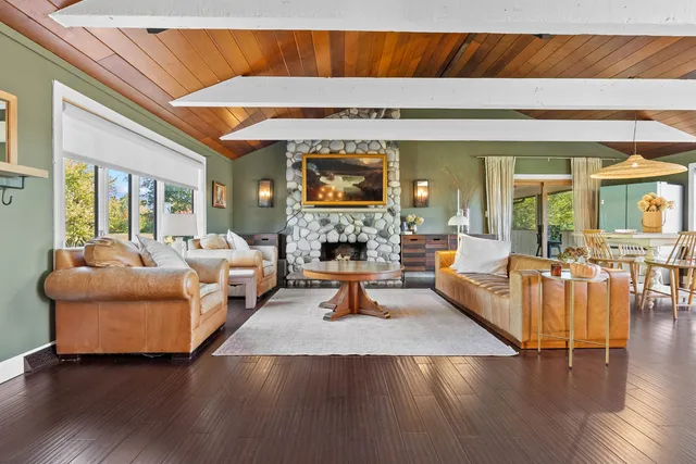 $579,000 | 26065 South Schoolhouse Road, Manhattan, IL 60442