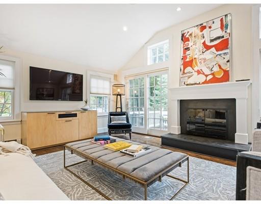 18 Berkshire Road Wellesley, MA 02481 - Photo 8 of 22