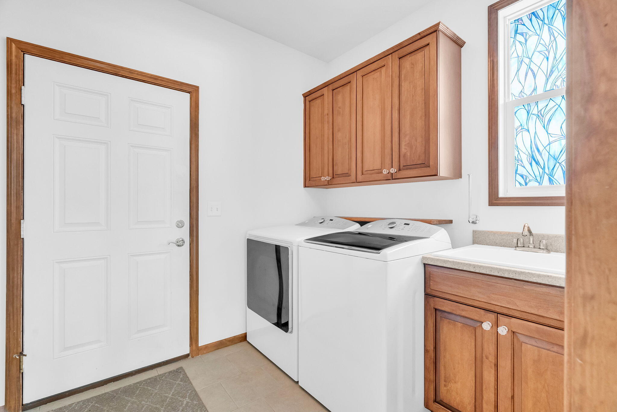3806 Partagas Drive, Unit 48 Sterling Heights, MI 48310 - Photo 14 of 28 Laundry1