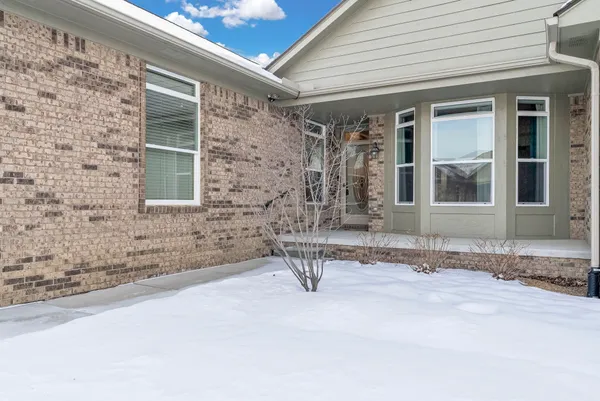 $379,900 | 3806 Partagas Drive, Unit 48, Sterling Heights, MI 48310