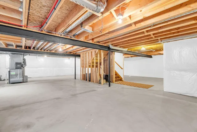 $389,900 | 3806 Partagas Drive, Unit 48, Sterling Heights, MI 48310