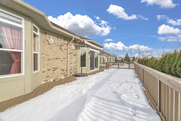 $379,900 | 3806 Partagas Drive, Unit 48, Sterling Heights, MI 48310