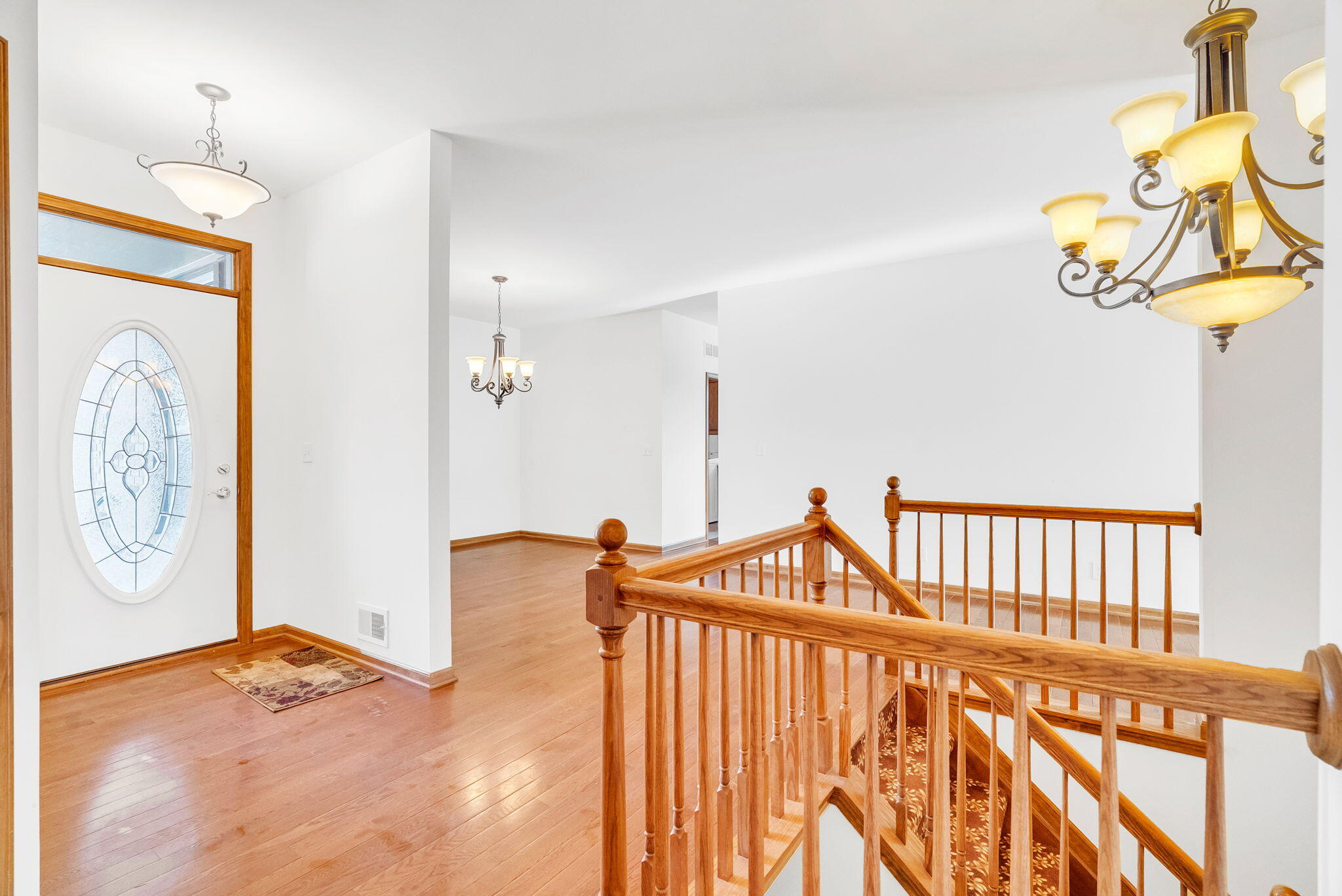 3806 Partagas Drive, Unit 48 Sterling Heights, MI 48310 - Photo 3 of 28 Grand Foyer