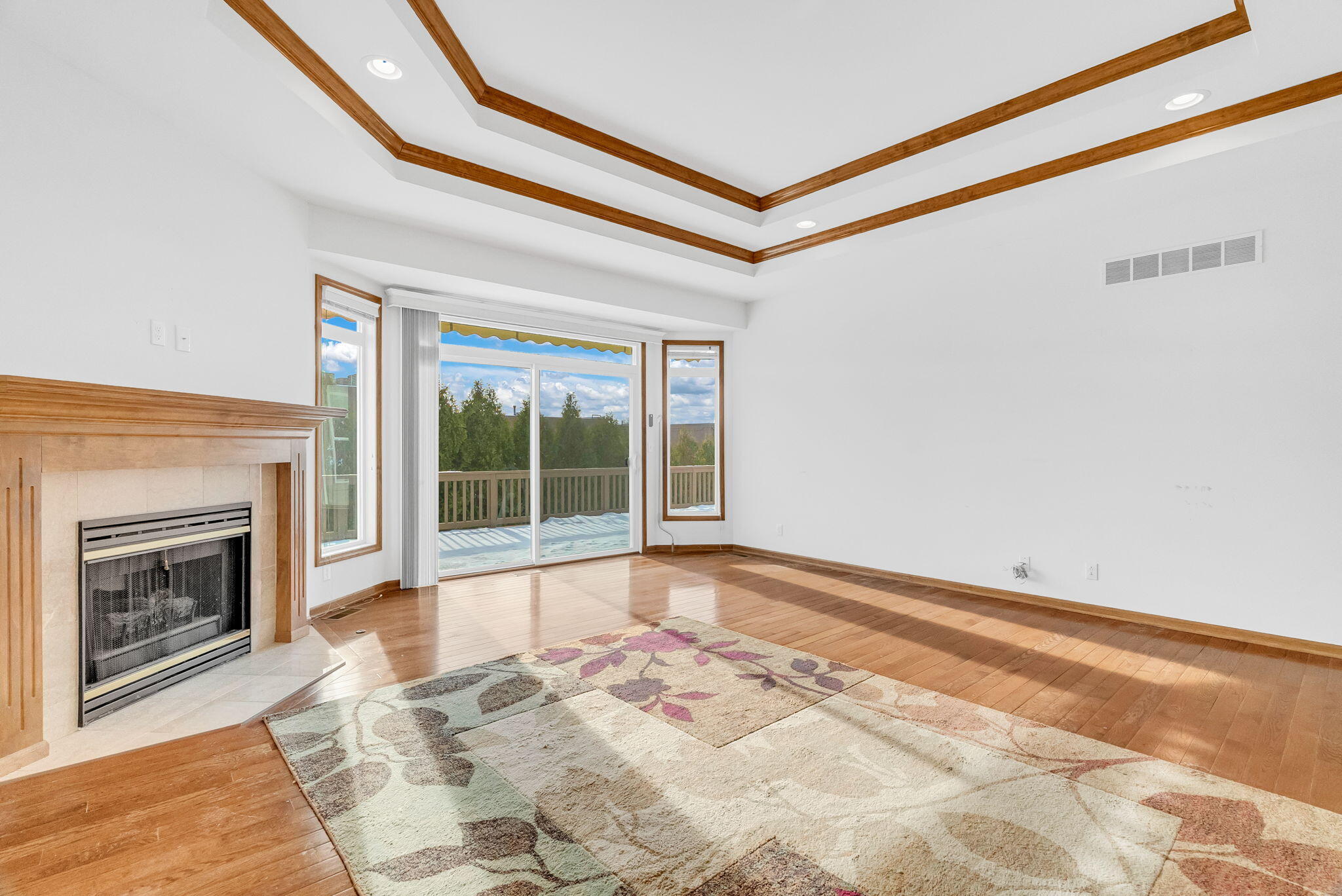 3806 Partagas Drive, Unit 48 Sterling Heights, MI 48310 - Photo 6 of 28 Great Room3