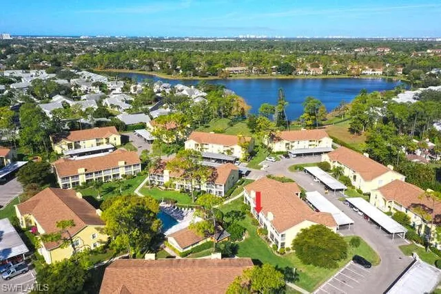 $220,000 | 2596 Kings Lake Boulevard, Unit 5103, Naples, FL 34112