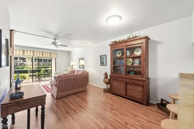 $220,000 | 2596 Kings Lake Boulevard, Unit 5103, Naples, FL 34112