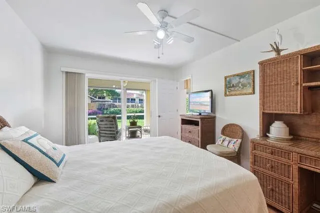 $220,000 | 2596 Kings Lake Boulevard, Unit 5103, Naples, FL 34112