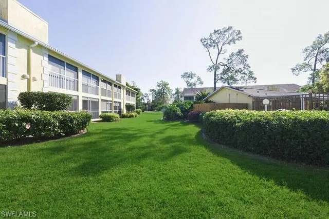 $220,000 | 2596 Kings Lake Boulevard, Unit 5103, Naples, FL 34112