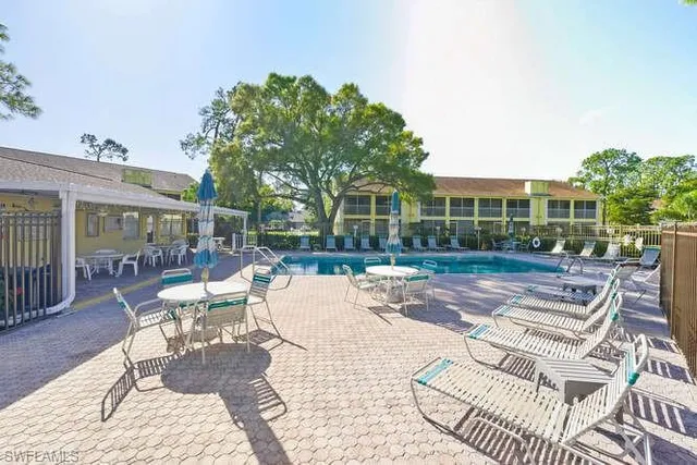 $220,000 | 2596 Kings Lake Boulevard, Unit 5103, Naples, FL 34112