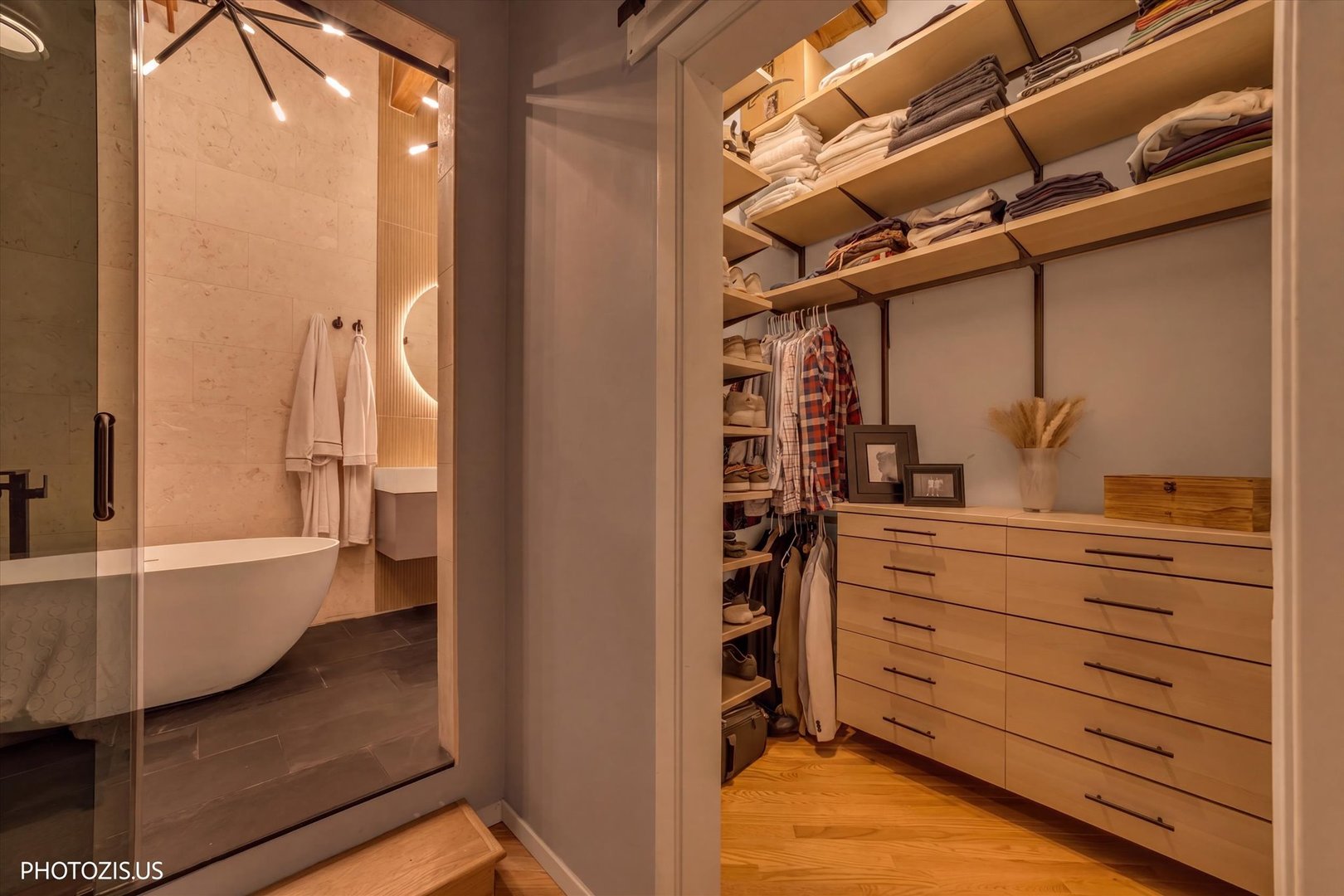 1040 West Adams Street, Unit 422 Chicago, IL 60607 - Photo 14 of 42 Gallery Image 14