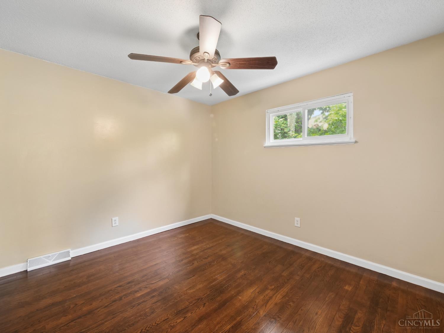 11623 Kenn Road Cincinnati, OH 45240 - Photo 21 of 33