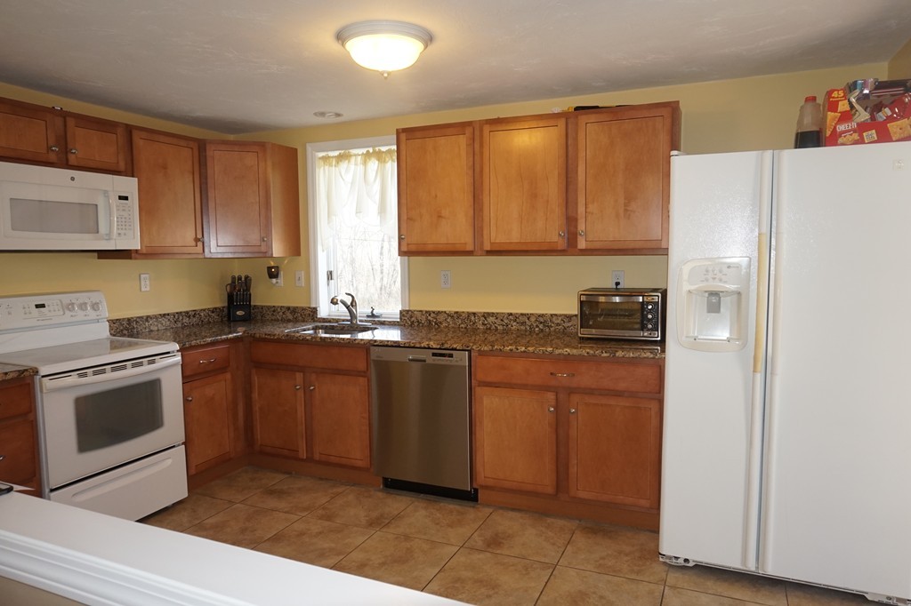 9 Old Worcester Road Oxford, MA 01540 - Photo 2 of 15 Gallery Image 2