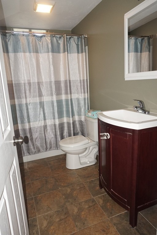 9 Old Worcester Road Oxford, MA 01540 - Photo 6 of 15 Gallery Image 6