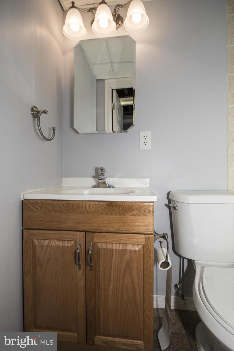 7828 Oakleigh Road Baltimore, MD 21234 - Photo 24 of 27 Bath