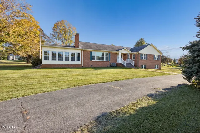 $499,900 | 21 Dodge Street, Lebanon, VA 24266