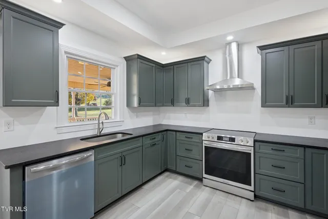 $499,900 | 21 Dodge Street, Lebanon, VA 24266