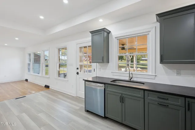 $499,900 | 21 Dodge Street, Lebanon, VA 24266