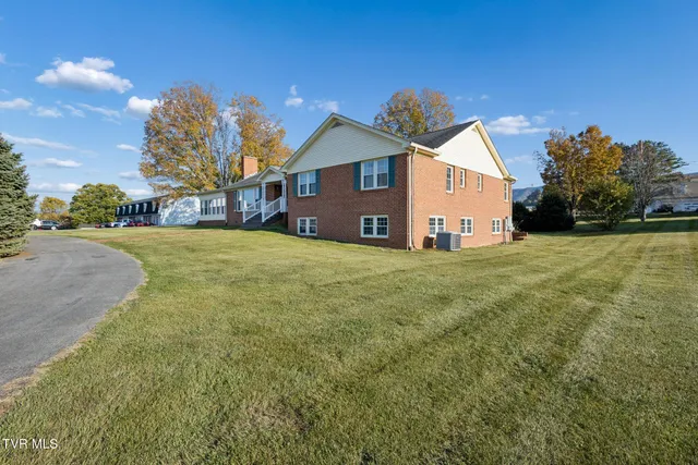 $499,900 | 21 Dodge Street, Lebanon, VA 24266