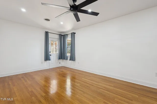 $499,900 | 21 Dodge Street, Lebanon, VA 24266