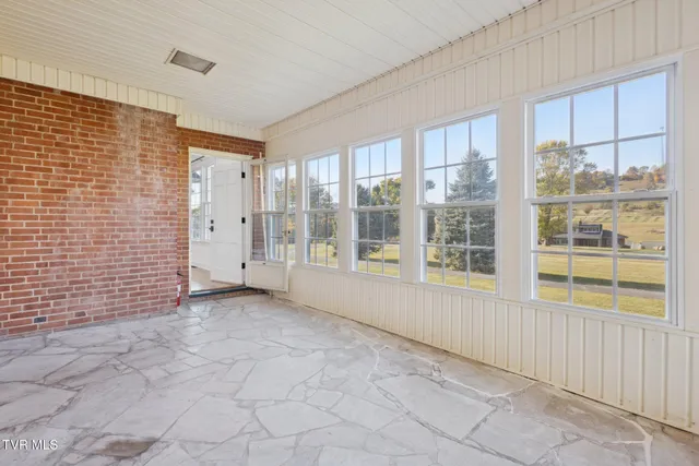 $385,900 | 21 Dodge Street, Lebanon, VA 24266