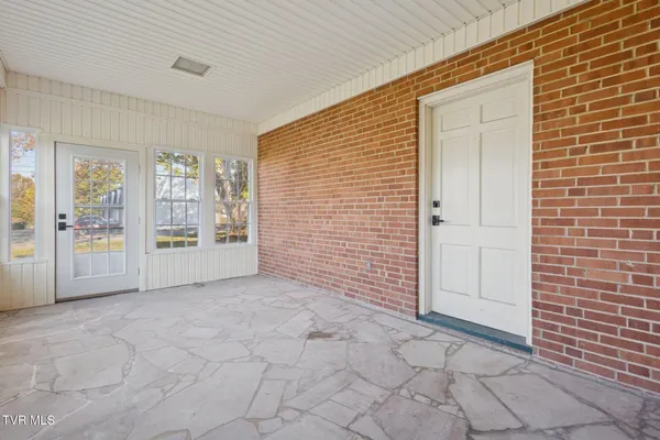$385,900 | 21 Dodge Street, Lebanon, VA 24266