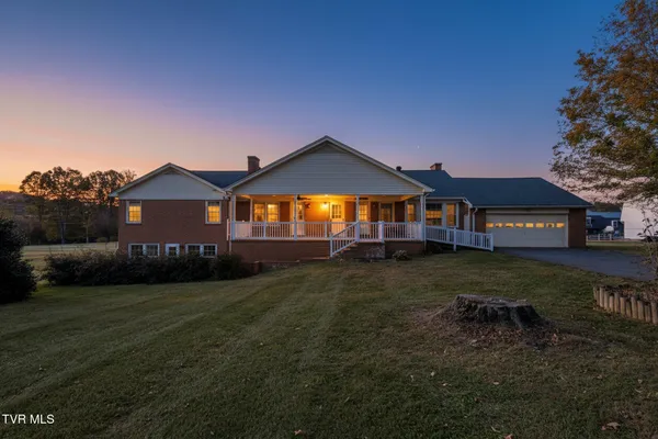 $385,900 | 21 Dodge Street, Lebanon, VA 24266