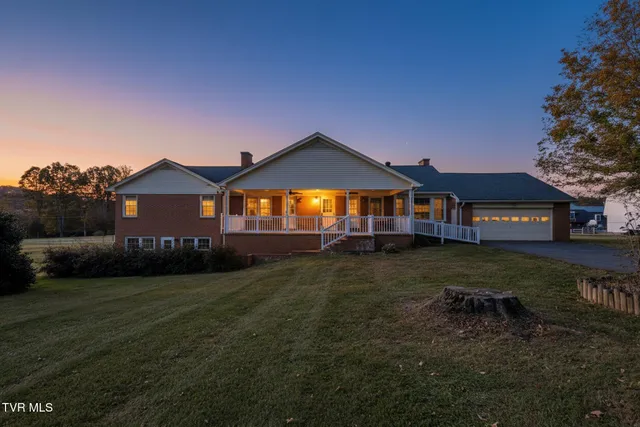 $499,900 | 21 Dodge Street, Lebanon, VA 24266