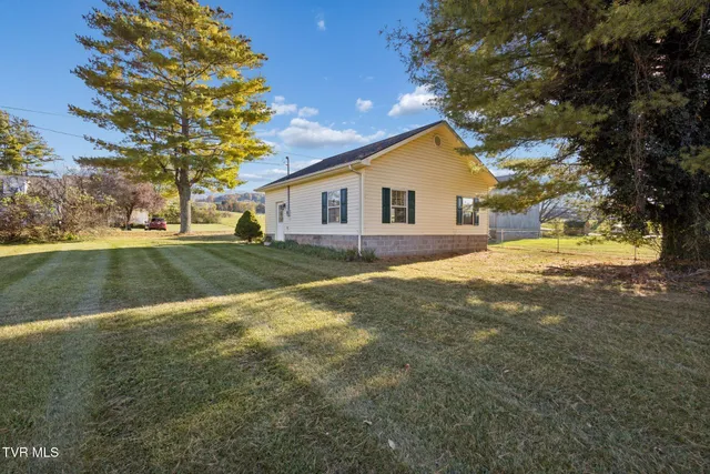 $499,900 | 21 Dodge Street, Lebanon, VA 24266