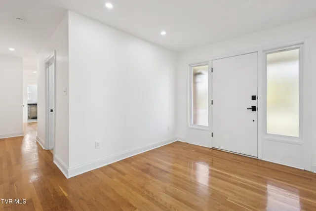 $385,900 | 21 Dodge Street, Lebanon, VA 24266