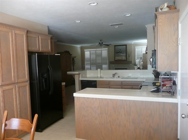1891 East Duff Avenue Reedley, CA 93654 - Photo 2 of 10 Gallery Image 2