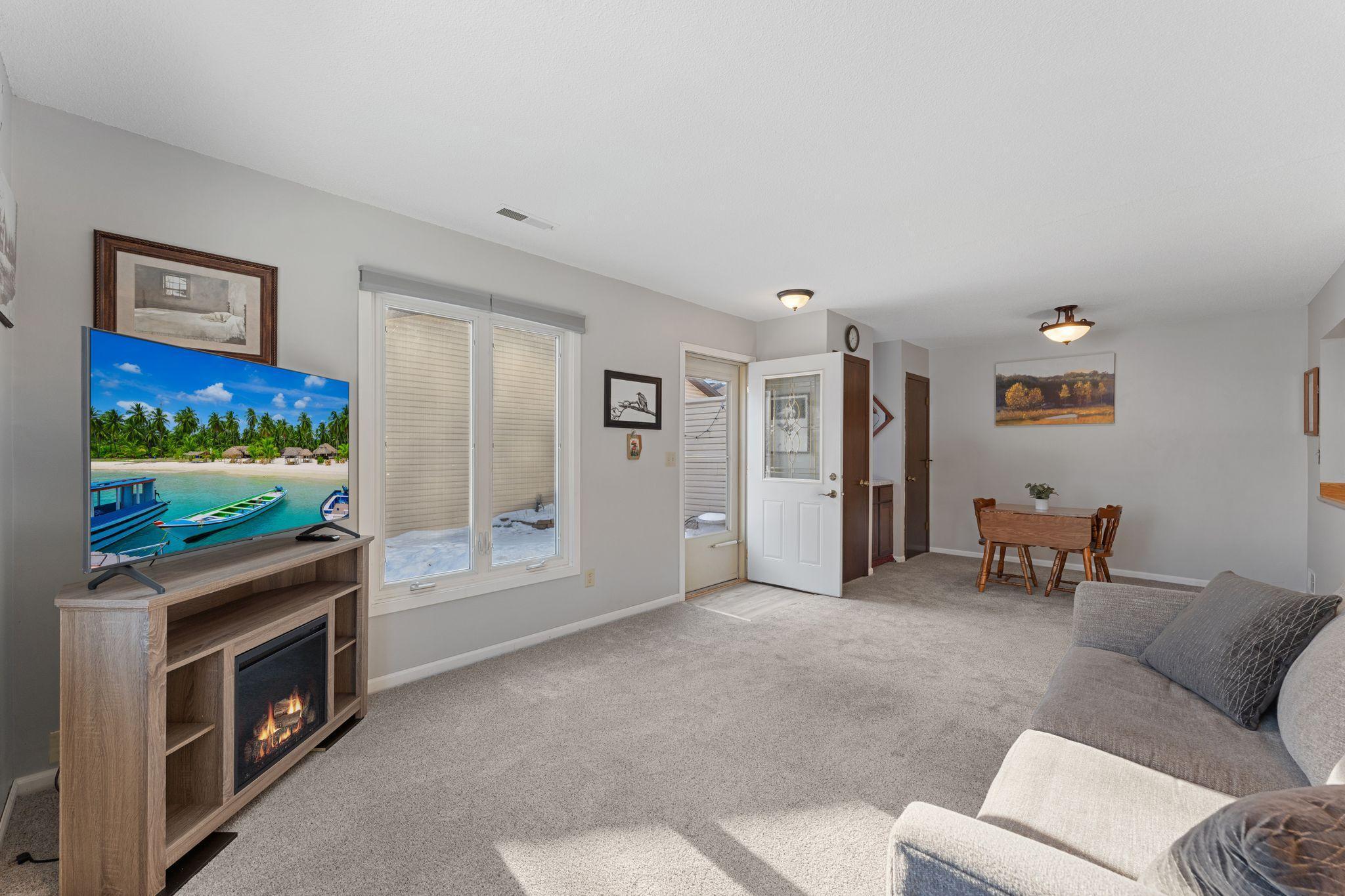 4677 Stavern Point Eagan, MN 55122 - Photo 2 of 26