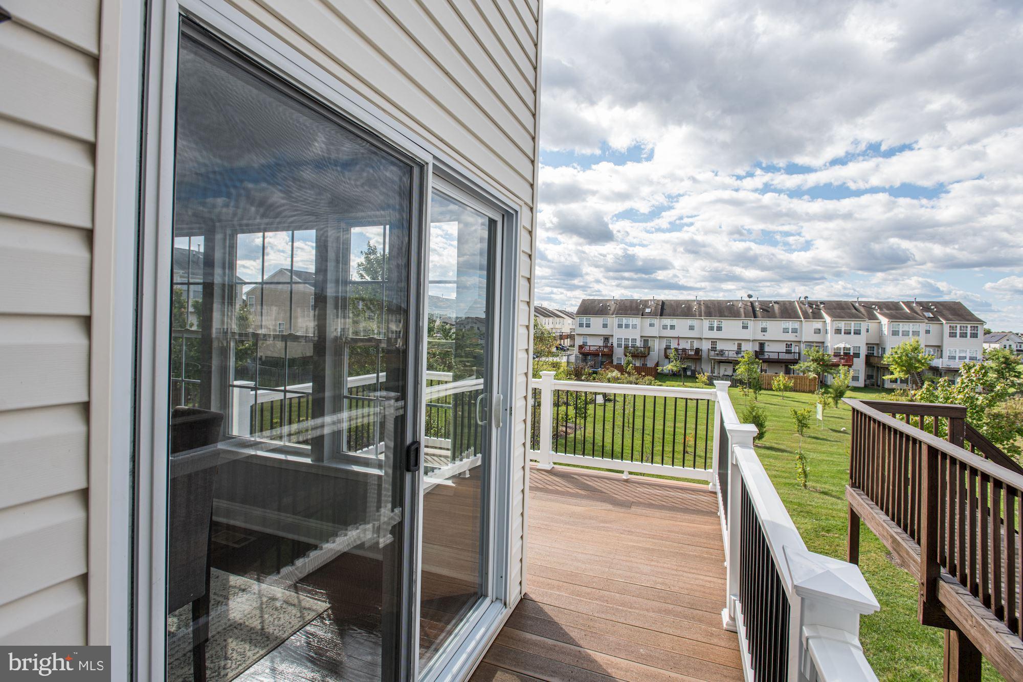 9804 Biggs Road Baltimore, MD 21220 - Photo 28 of 37 Deck
