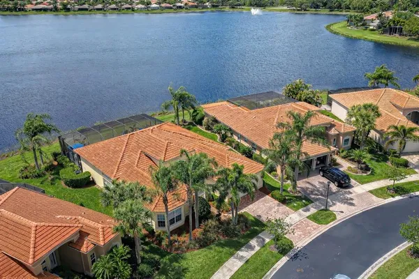 $825,000 | 5056 Ruby Flats Drive, Wimauma, FL 33598