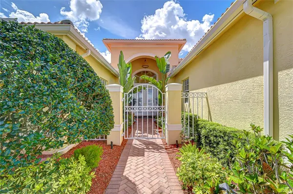 $825,000 | 5056 Ruby Flats Drive, Wimauma, FL 33598