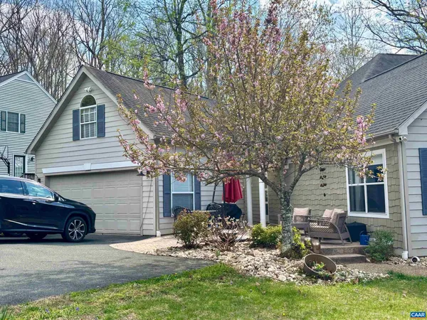 $3,900 | 292 Blackthorn Lane, Charlottesville, VA 22902