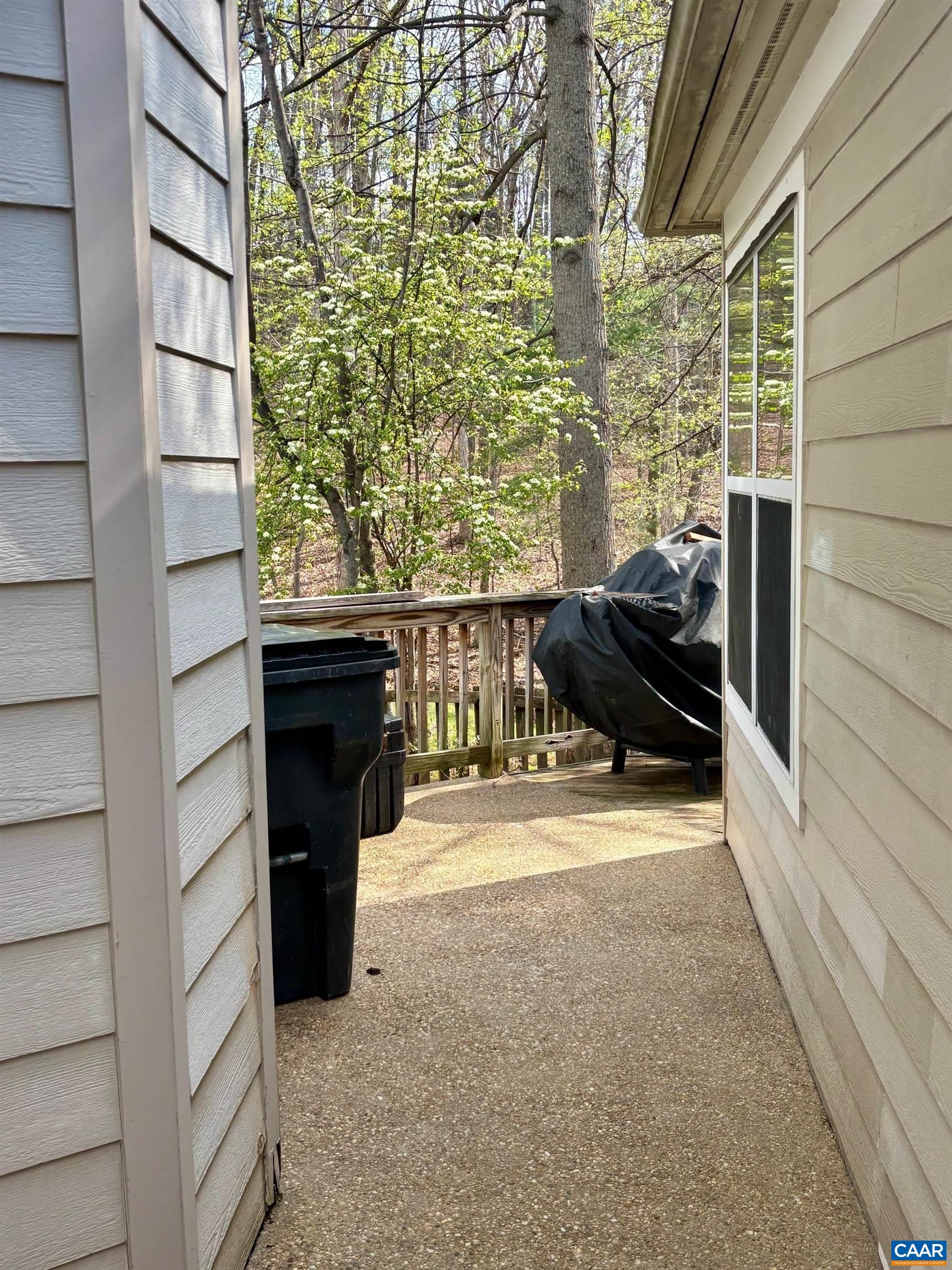 292 Blackthorn Lane Charlottesville, VA 22902 - Photo 22 of 23