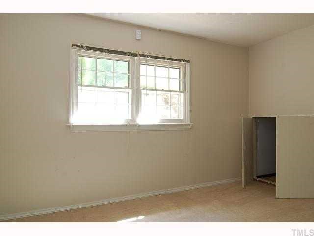 7836 Hemlock Court Raleigh, NC 27615 - Photo 8 of 10