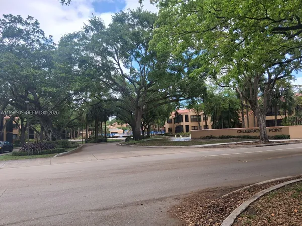 $2,700 | 15515 North Miami Lakeway, Unit 20211, Miami Lakes, FL 33014