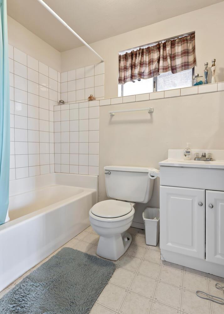 40613 Crystal Drive Three Rivers, CA 93271 - Photo 43 of 58 Downstairs unit Bath