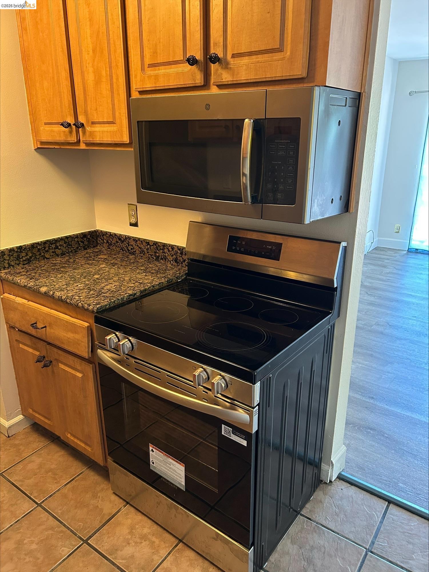5313 Ridgeview Circle, Unit 4 El Sobrante, CA 94803 - Photo 29 of 31
