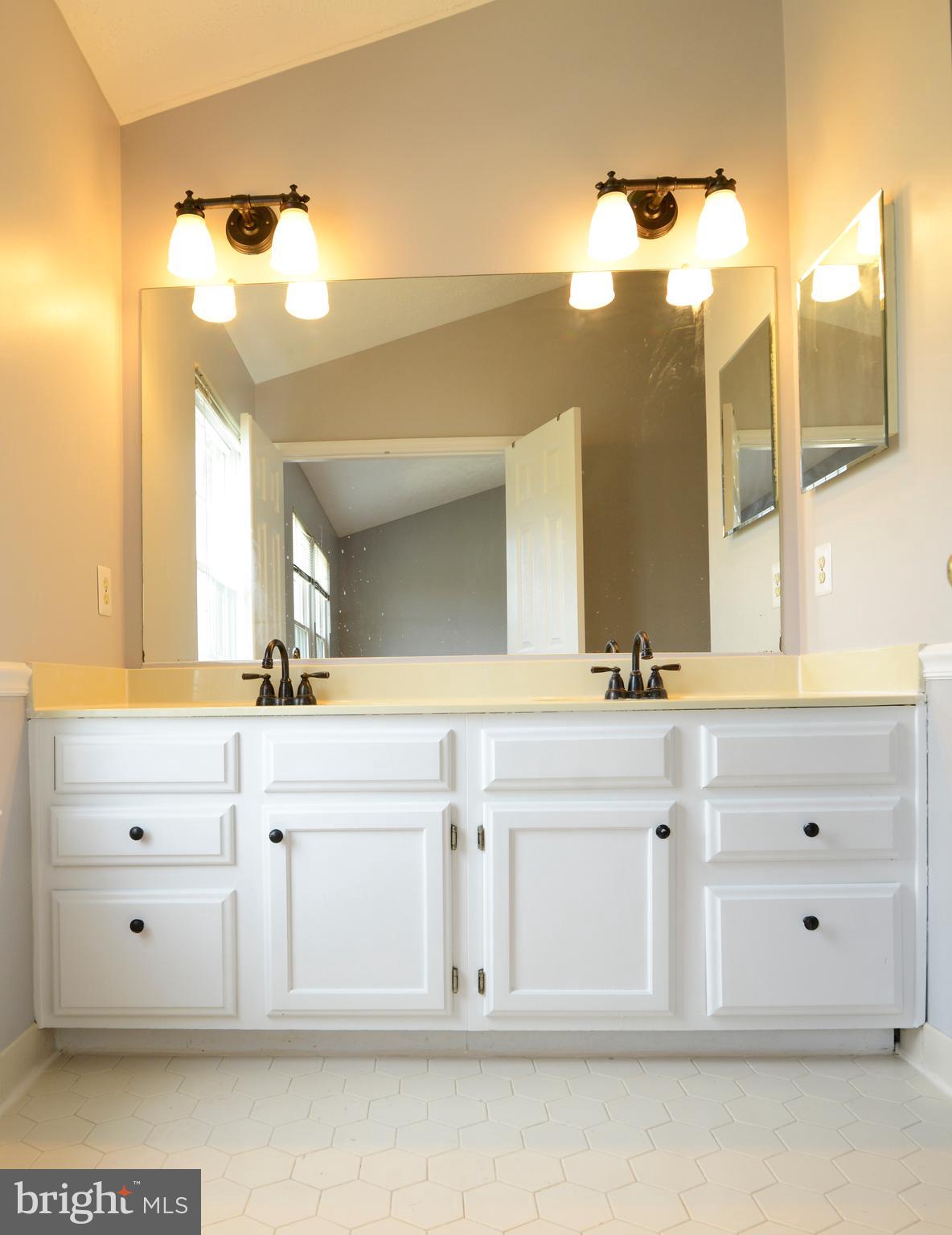14001 Winding Ridge Lane Centreville, VA 20121 - Photo 30 of 58 Gallery Image 30