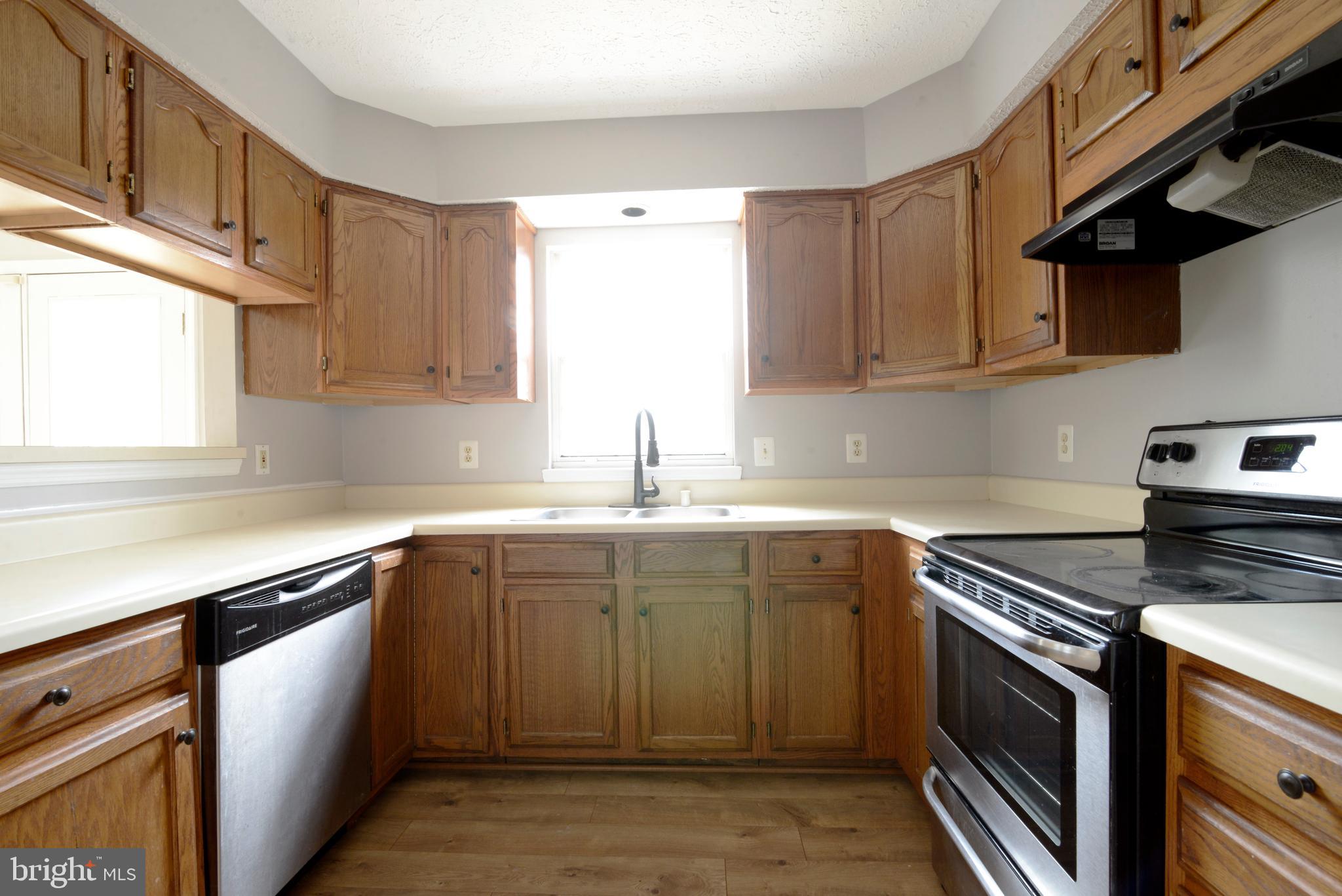 14001 Winding Ridge Lane Centreville, VA 20121 - Photo 10 of 58 Gallery Image 10