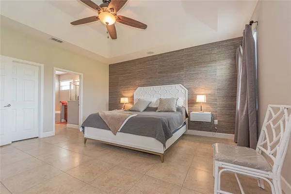 $5,500 | 4250 Diamond Square, Vero Beach, FL 32967