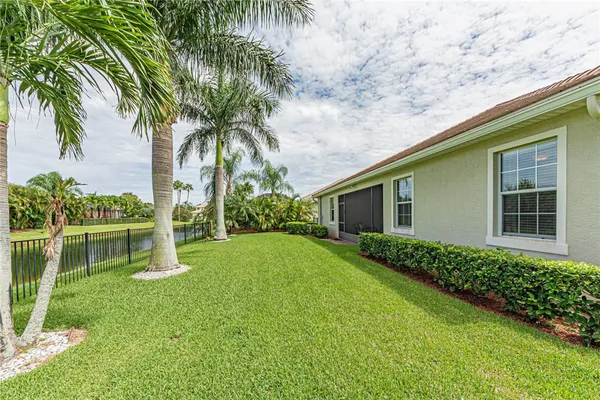 $5,500 | 4250 Diamond Square, Vero Beach, FL 32967