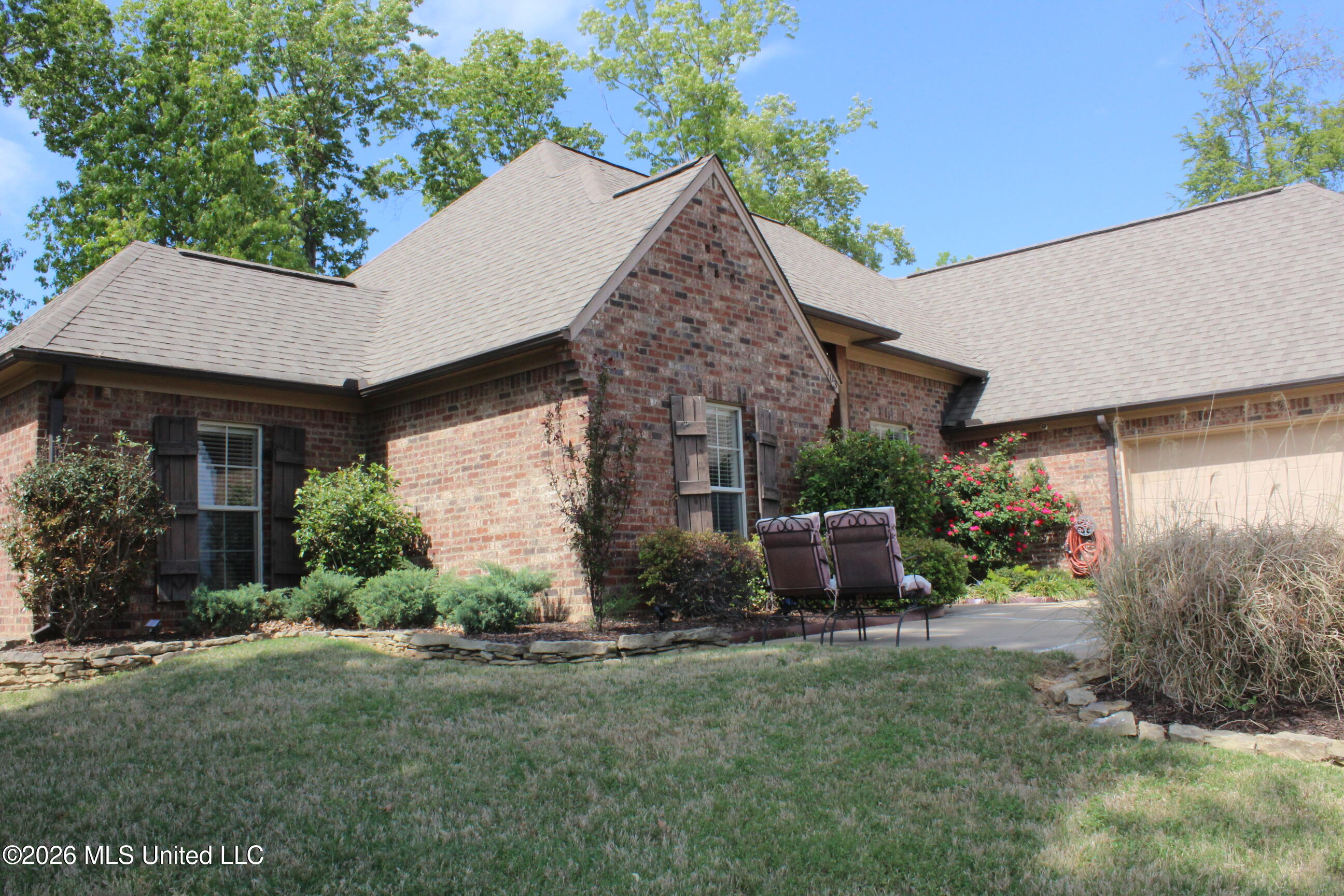 103 Estill Cove Madison, MS 39110 - Photo 3 of 41 IMG_2435