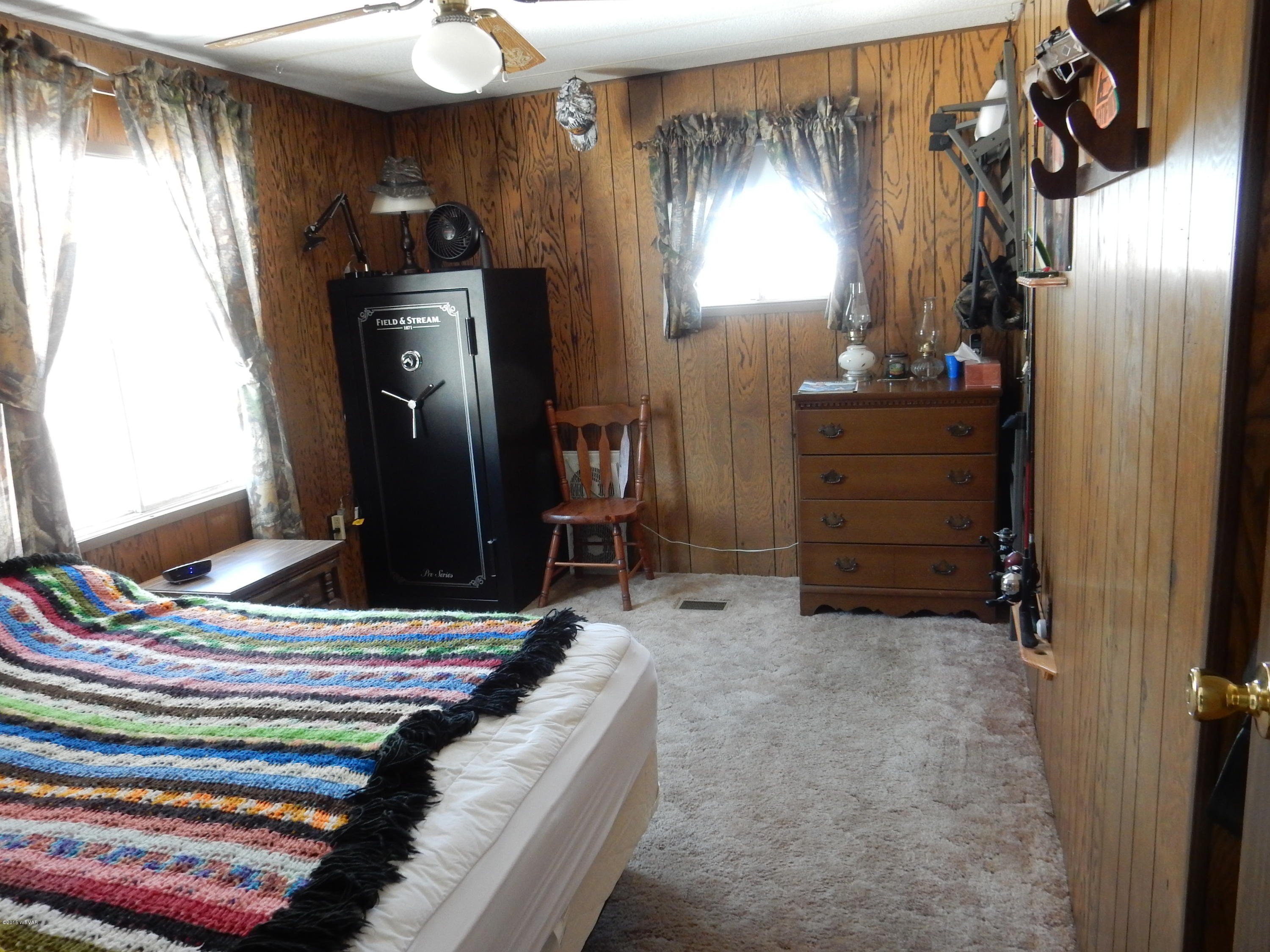 Big bedroom.JPG