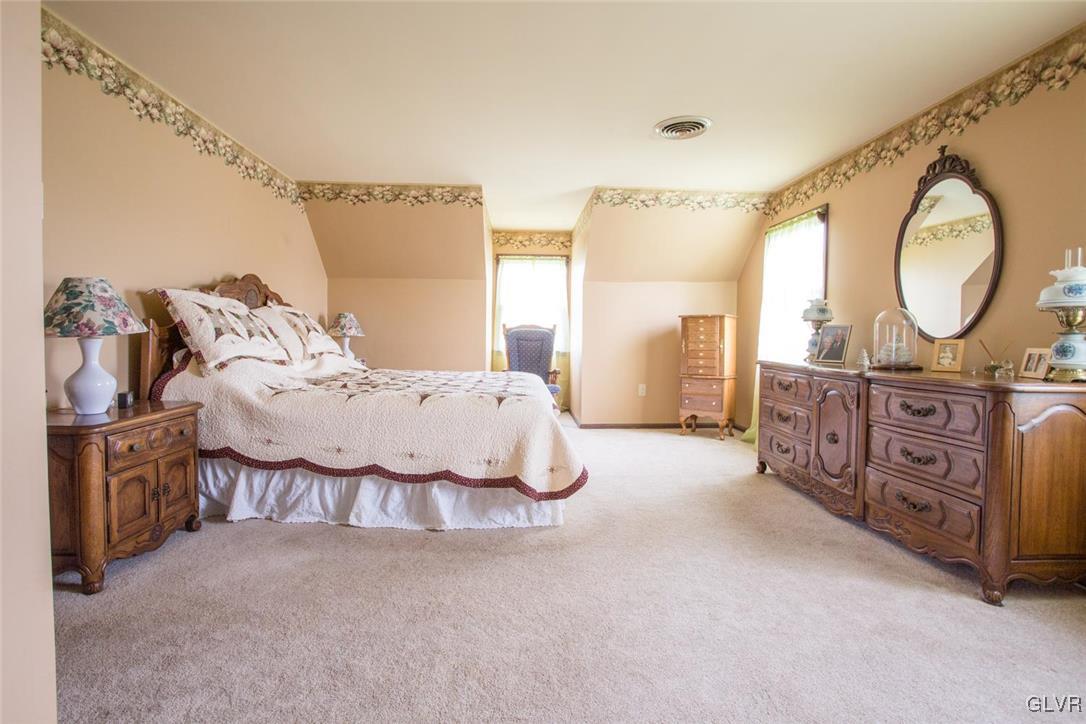 573 Fehr Road Nazareth, PA 18064 - Photo 15 of 28
